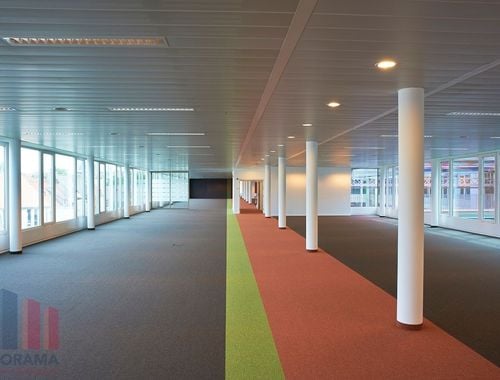                                         Bureaux à louer à Schaerbeek, € 11.710
