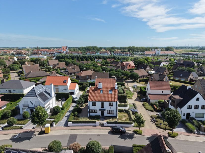 Huis te koop in Acacialaan 70,
                    8300 Heist