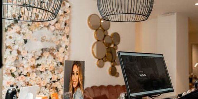 Bedrijfsvastgoed te huur in Markt 39, 9890 Gavere