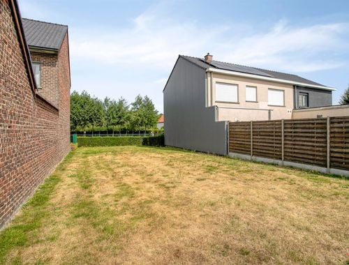                                         Terrain à bâtir à vendre à Petegem-aan-de-Leie, € 95.000
