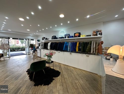                                         Handelsgelijkvloers te huur in Oostende, € 1.625
