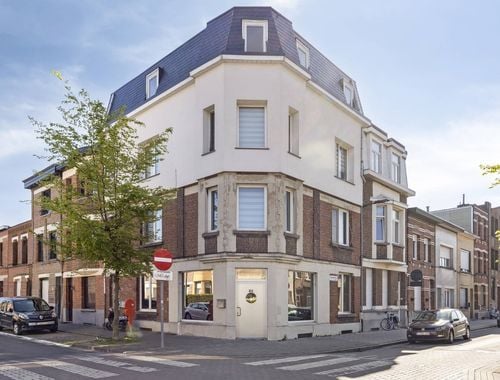                                         Appartement à vendre à Deurne, € 164.000

