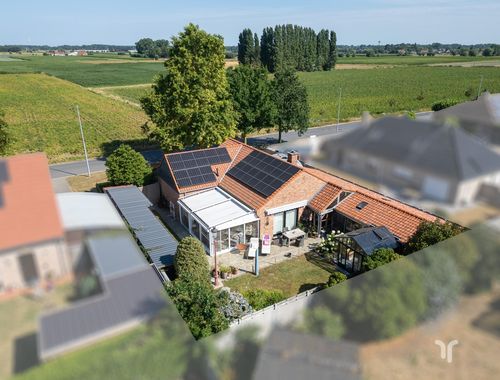                                         Maison à vendre à Eernegem, € 449.000
