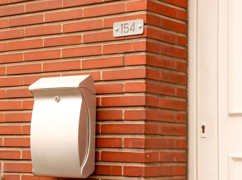 OPTIMAAL VERZORGDE GEZINSWONING MET 4 SLAAPKAMERS EN EPC-ENERGIENIVEAU B. Net buiten het handelscentrum en met een goeie ontsluiting naar Gent en Edin