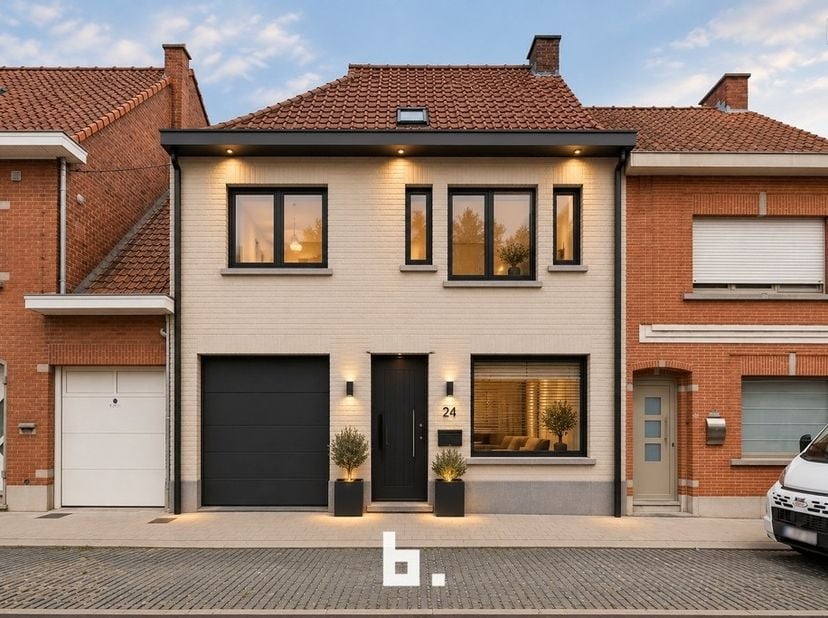 Huis te koop in Oude Noordlaan 24,
                    8800 Roeselare