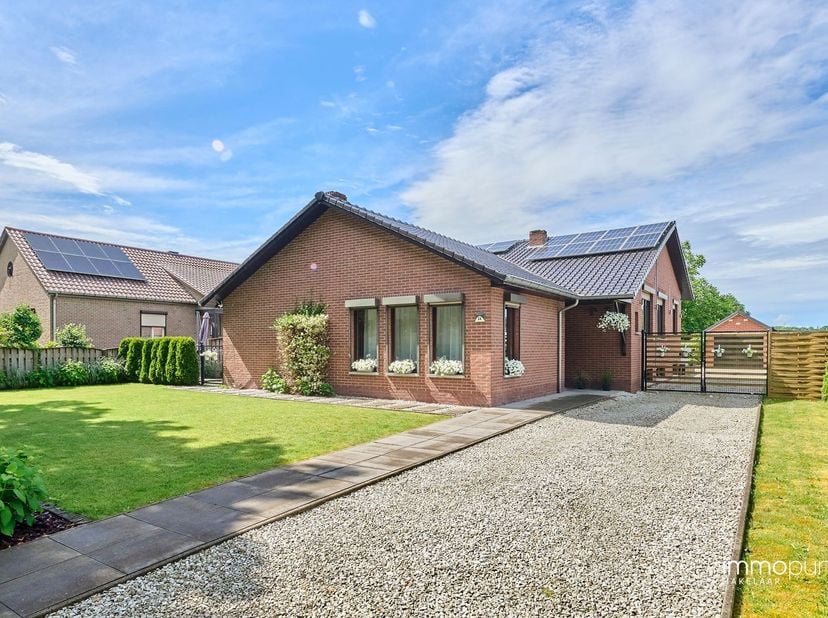 Maison à vendre
                    à 3960 Bree