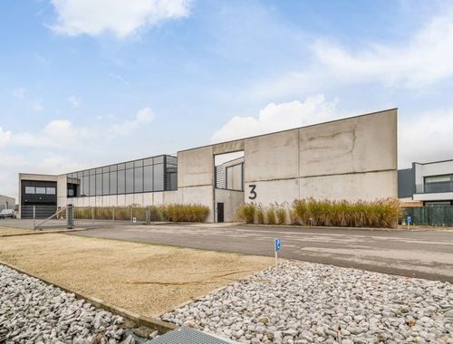                                         Bâtiment d’entreprise à vendre à Genk, € 2.350.000
