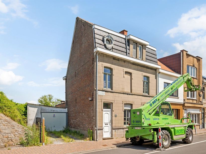 Huis te koop in Hermes Van Wynghenestraat 2A,
                    9600 Ronse