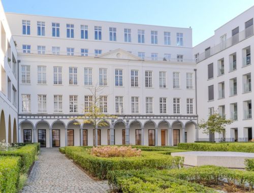                                         Kantoor te huur in Antwerpen, € 11.000
