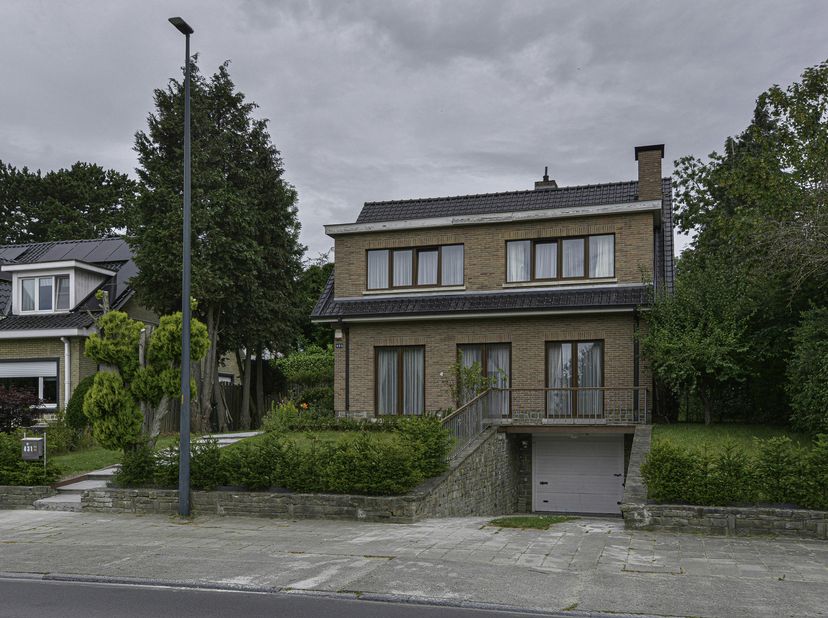 Maxime Real Estate vous propose cette charmante maison 4 façades idéalement située à Sterrebeek .<br />
Excellente situation dans un quartier résident