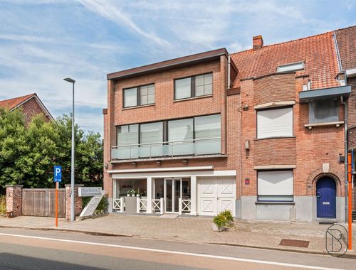                                         Handelspand met woonst te koop in Waregem, € 425.000
