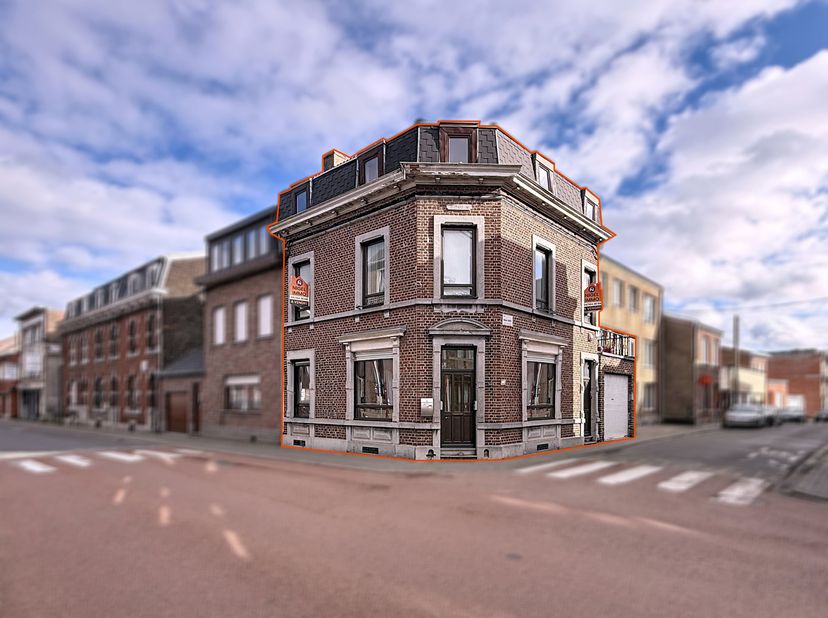 EXCLUSIVITÉ CHEZ NIGEL IMMO – VASTE MAISON à Herstal !<br />
Nigel IMMO a le plaisir de vous présenter cette spacieuse maison de plus de 200 m² habita