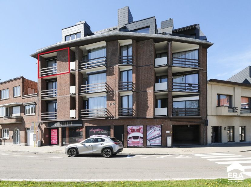 Ruimte, licht en een zonnig zuidgericht terras op wandelafstand van het centrum van Sint-Truiden? Dit verzorgde appartement combineert comfortabel won