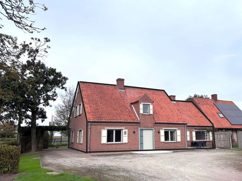 Huis te huur in Kruisstraat 9,
                    8780 Oostrozebeke