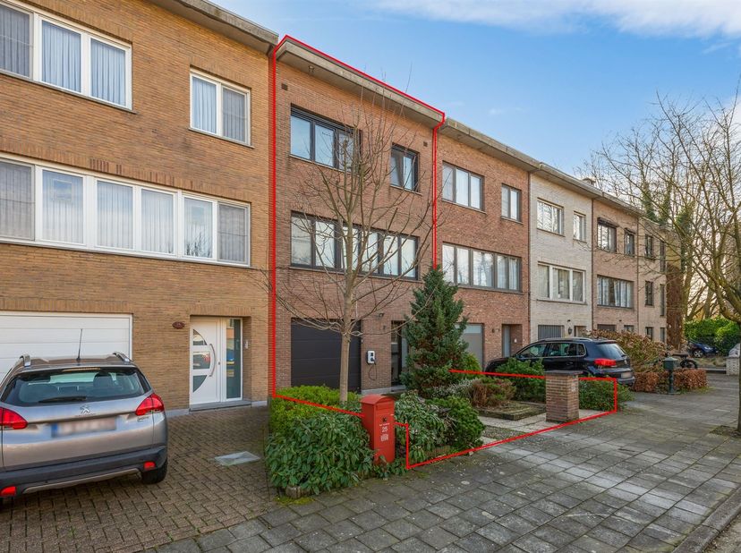 Huis te huur in Niedernhausenlaan 27,
                    2610 Wilrijk
