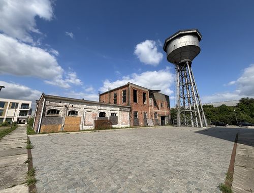                                         Usage mixte à louer à Willebroek, € 8.000
