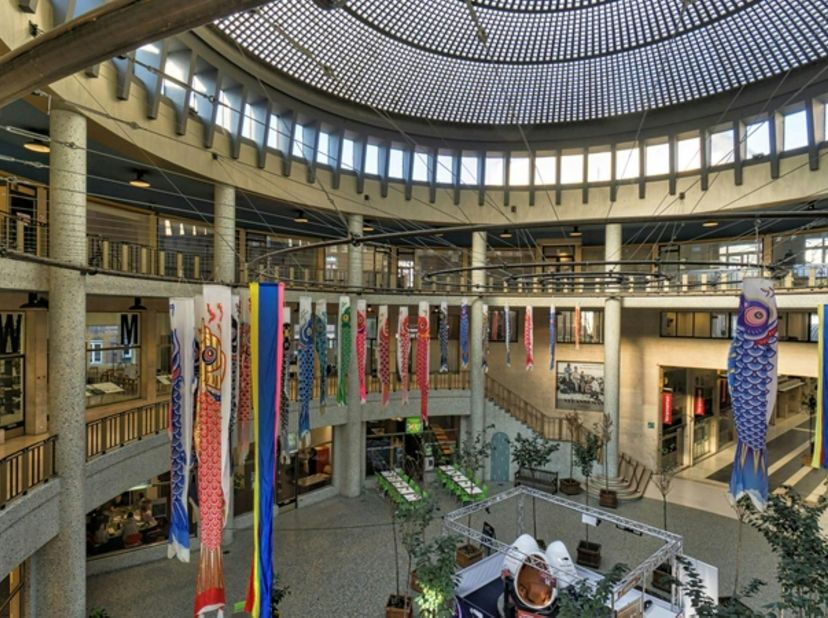 Bedrijfsvastgoed te huur in Rue Ravenstein 18,
                    1000 Brussel