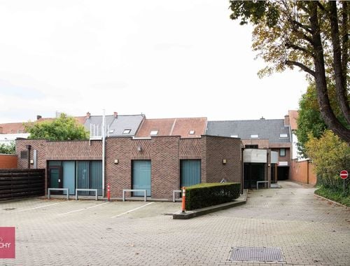                             Handelspand te huur in Waregem
