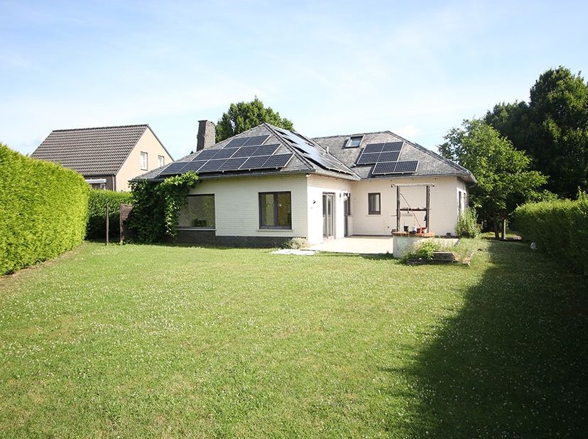 Contacteer Jessica voor een bezoek: 0470288130. Op zoek naar een&amp;nbsp;energiezuinige woning&amp;nbsp;die rust, ruimte én een uitstekende bereikbaarheid co