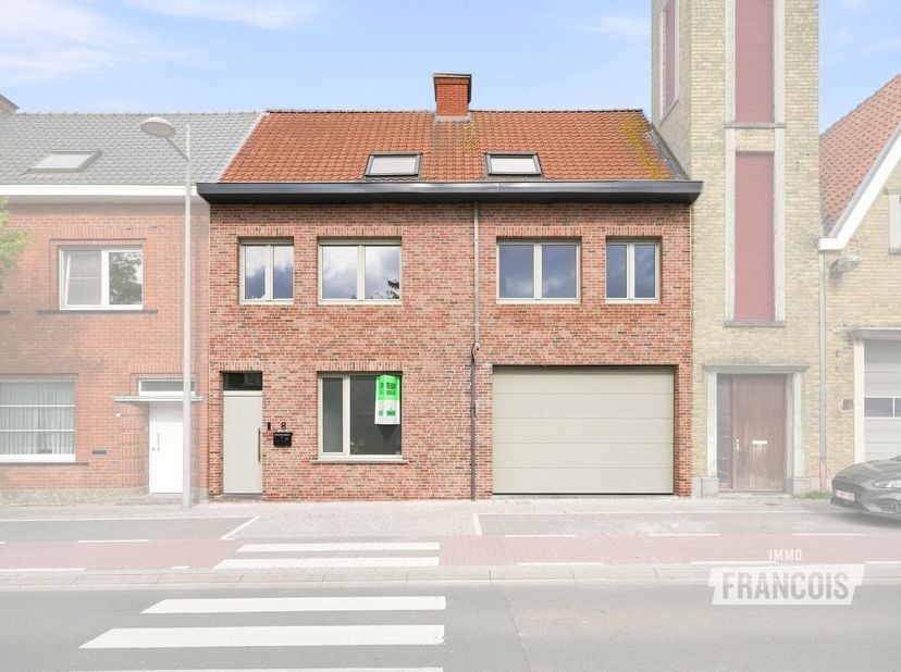 Huis te koop in Couthoflaan 8,
                    8972 Proven