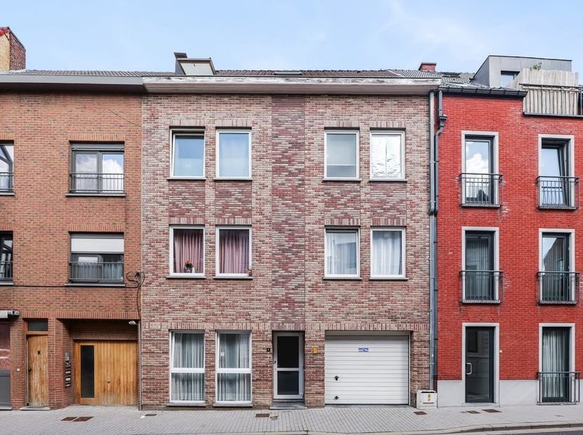 Appartement te koop in Houtmarkt 6 bus 301,
                    3800 Sint-Truiden