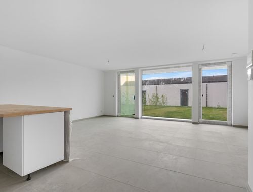                                         Appartement te huur in Harelbeke, € 950
