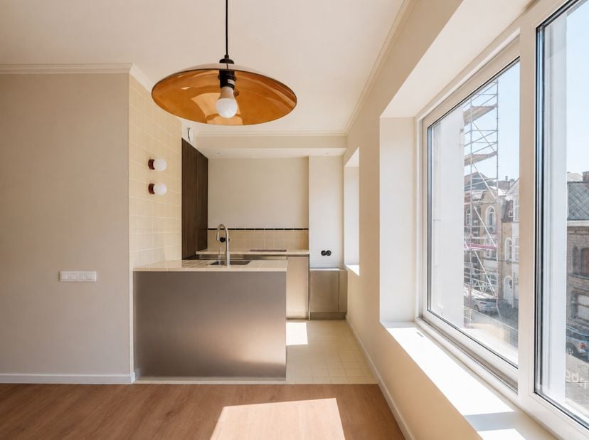 Stationsbuurt Gent-Sint-Pieters – gerenoveerd appartement met 2 slaapkamers en EPC A-score<br />
<br />
Voor meer informatie of een bezoekaanvraag, ma