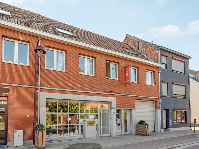 Bedrijfsvastgoed te koop in Heuvelstraat 80,
                    2530 Boechout