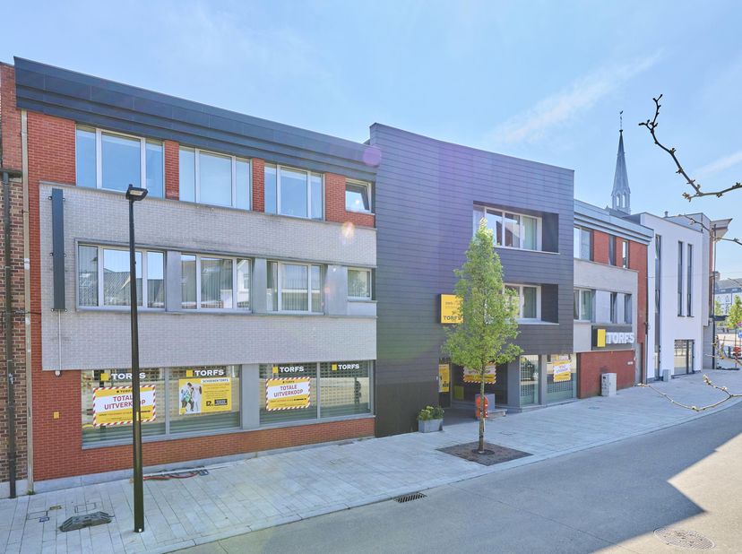 Bien professionnel à louer
                    à 3580 Beringen