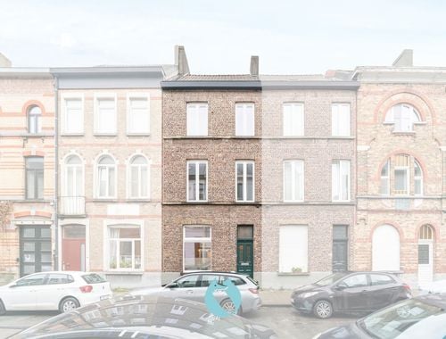                                         Woning te koop in Sint-Amandsberg, € 396.000
