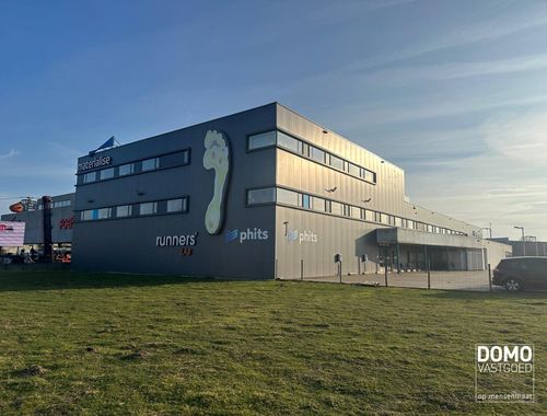                                         Bien commercial à louer à Paal, € 25.000
