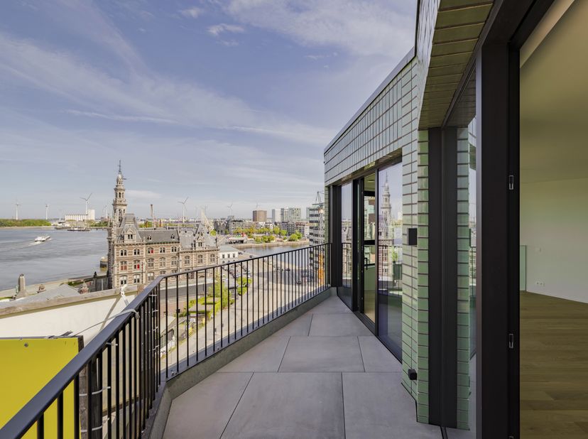 Appartement te koop in ,
                    2000 Antwerpen