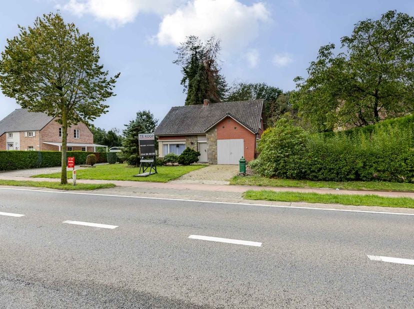 Huis te koop in Winkelomseheide 25,
                    2440 Geel