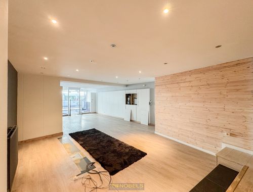                                         Commercieel Gebouw te koop in Zottegem, € 319.500
