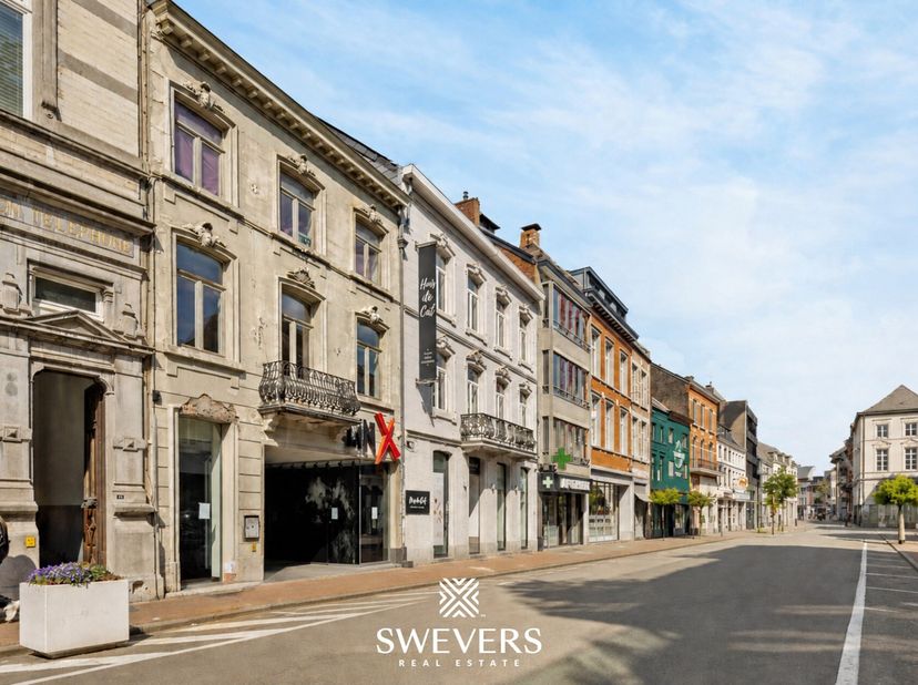 Voor meer info en fotos, surf naar www.swevers.be  Commerciële toplocatie gezocht in hartje Hasselt? Dit pand op Havermarkt 29 biedt een uitzonderlijk