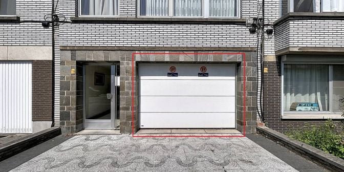 Garage te koop in Laarsebaan 91, 2170 Merksem