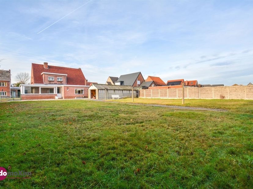 Charmante, goed gelegen woning met veel potentieel in Boortmeerbeek<br />
<br />
Deze ruime gezinswoning is gelegen nabij de dorpskern van Boortmeer