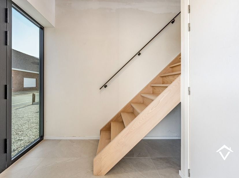 Verkoop onder registratierechten! (2% registratierechten bij enige en eigen woning (zie voorwaarden)).<br />
<br />
Deze alleenstaande woning (494m²)