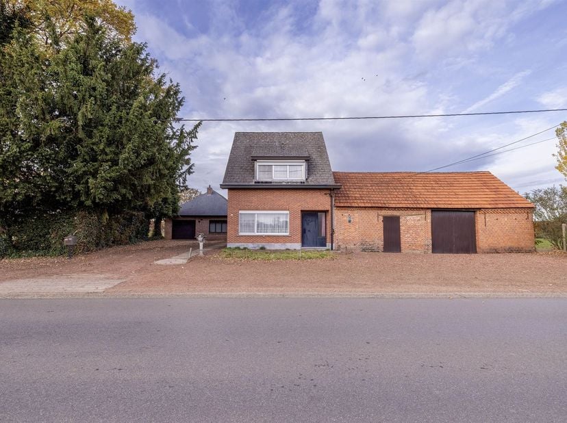 Huis te koop in Heikant 89-91,
                    2270 Herenthout