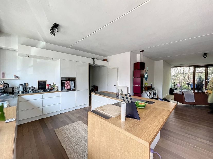 Héliport | Magnifique appartement au rez-de-chaussée avec 3 chambres et un exceptionnel jardin de près de 120m², situé avenue de l'Héliport à Bruxelle