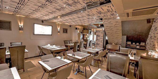 Bedrijfsvastgoed te koop in Torhoutsesteenweg 72 bus 0001, 8400 Oostende
