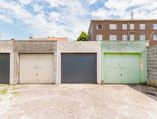                                         Garagebox te koop in Marchienne-au-Pont, € 12.499

