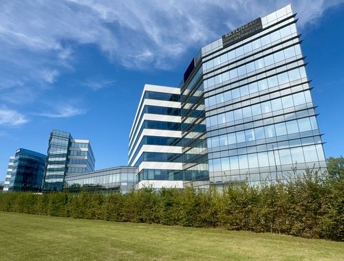                             à
