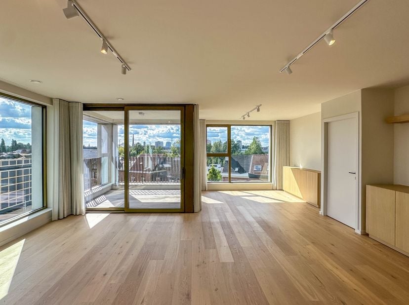 Appartement te huur in Hogeweg 167,
                    9040 Sint-Amandsberg