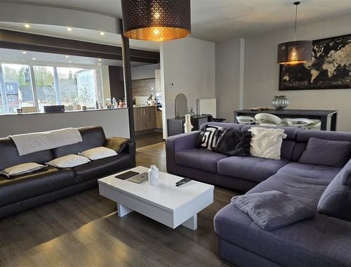                                        Eengezinswoning te koop in Péruwelz, € 260.000
