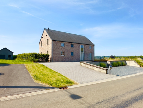                                         Woning te koop in Paliseul, € 469.000

