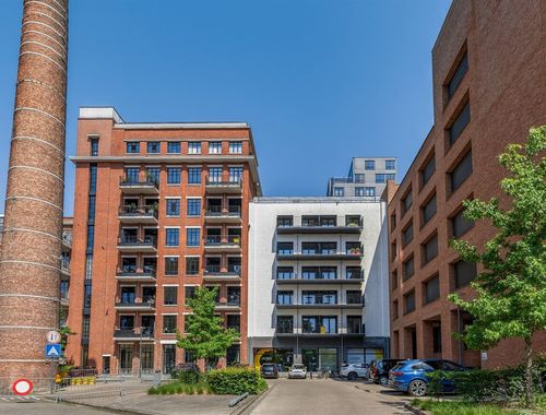                                         Bâtiment commercial à vendre à Turnhout, € 320.000
