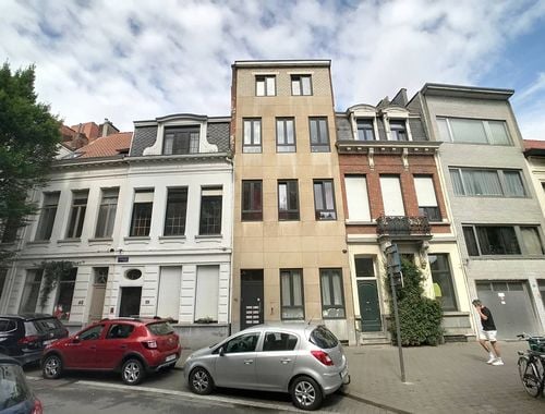                                         Immeuble d'appartements à vendre à Antwerpen, € 445.000
