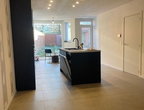                                         Eengezinswoning te koop in Zwevezele, € 398.000
