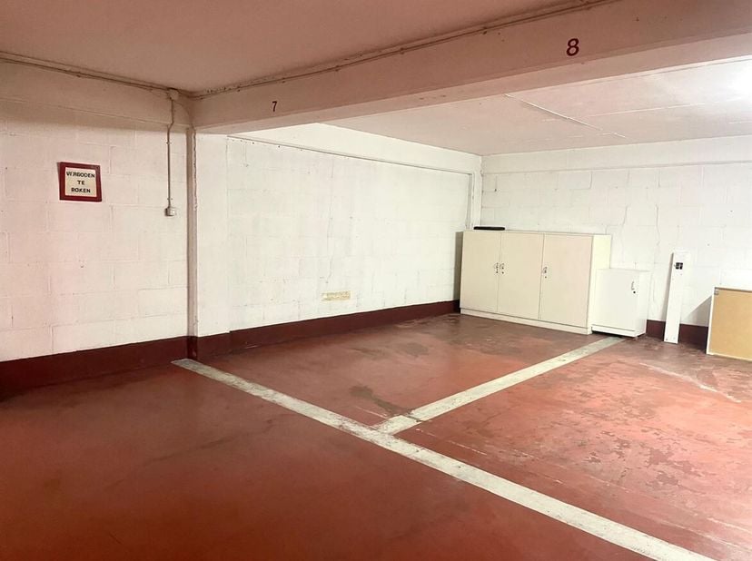 Parking souterrain près de la gare centrale !<br />
Situation : Sur Osystraat, à proximité de la gare centrale et de Rooseveltplaats.<br />
Descriptio
